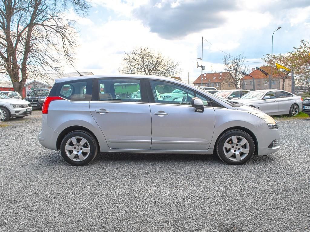 Peugeot 5008, 1.6HDI DIGI KLIMA - ESP - fotka 4