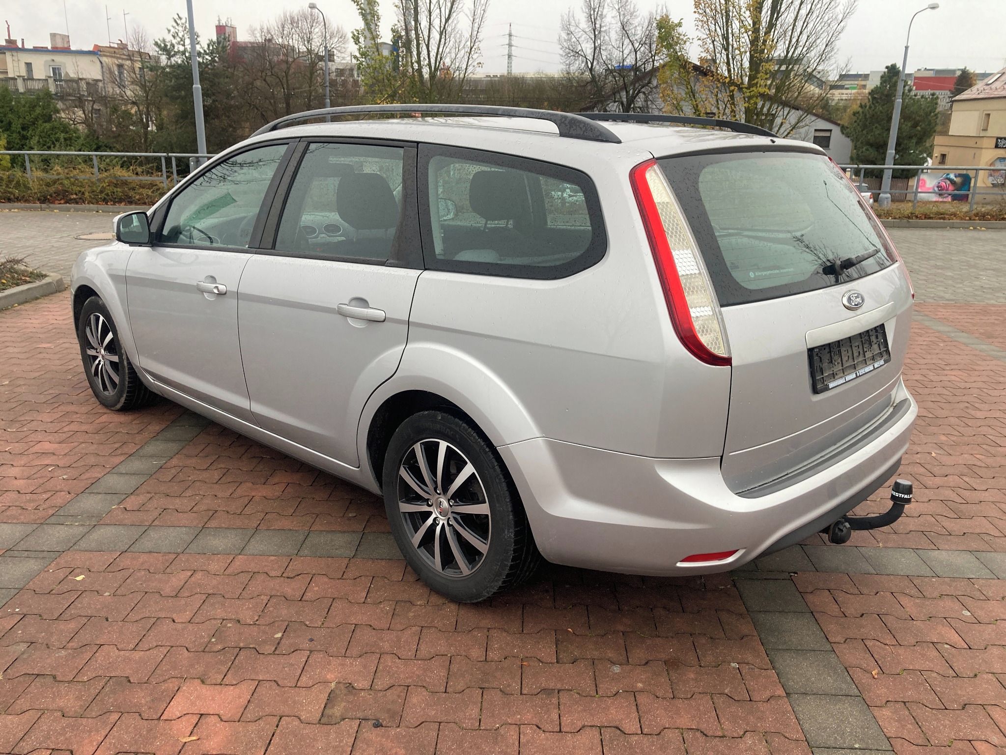Ford Focus, 1.6 tdci 80kw alu klima - fotka 4