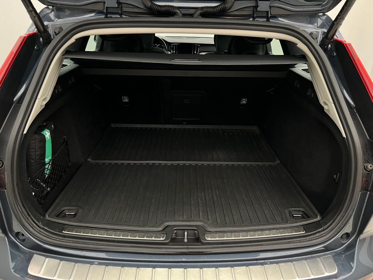 Volvo V60, T6 AWD RECHARGE INSCRIPTION - fotka 5