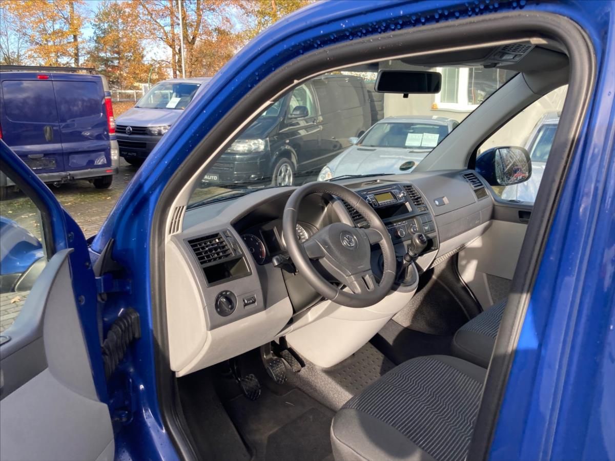Volkswagen Caravelle, 2,0 BENZIN 85KW NOVÉ ROZVODY Š - fotka 3
