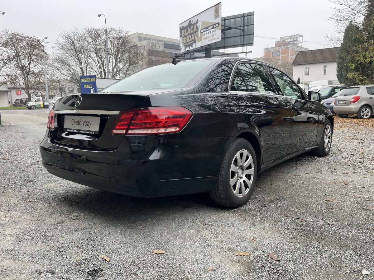 Mercedes-Benz Třídy E, 220 CDi 100 Kw AVANTG. AKCE!! - fotka 5