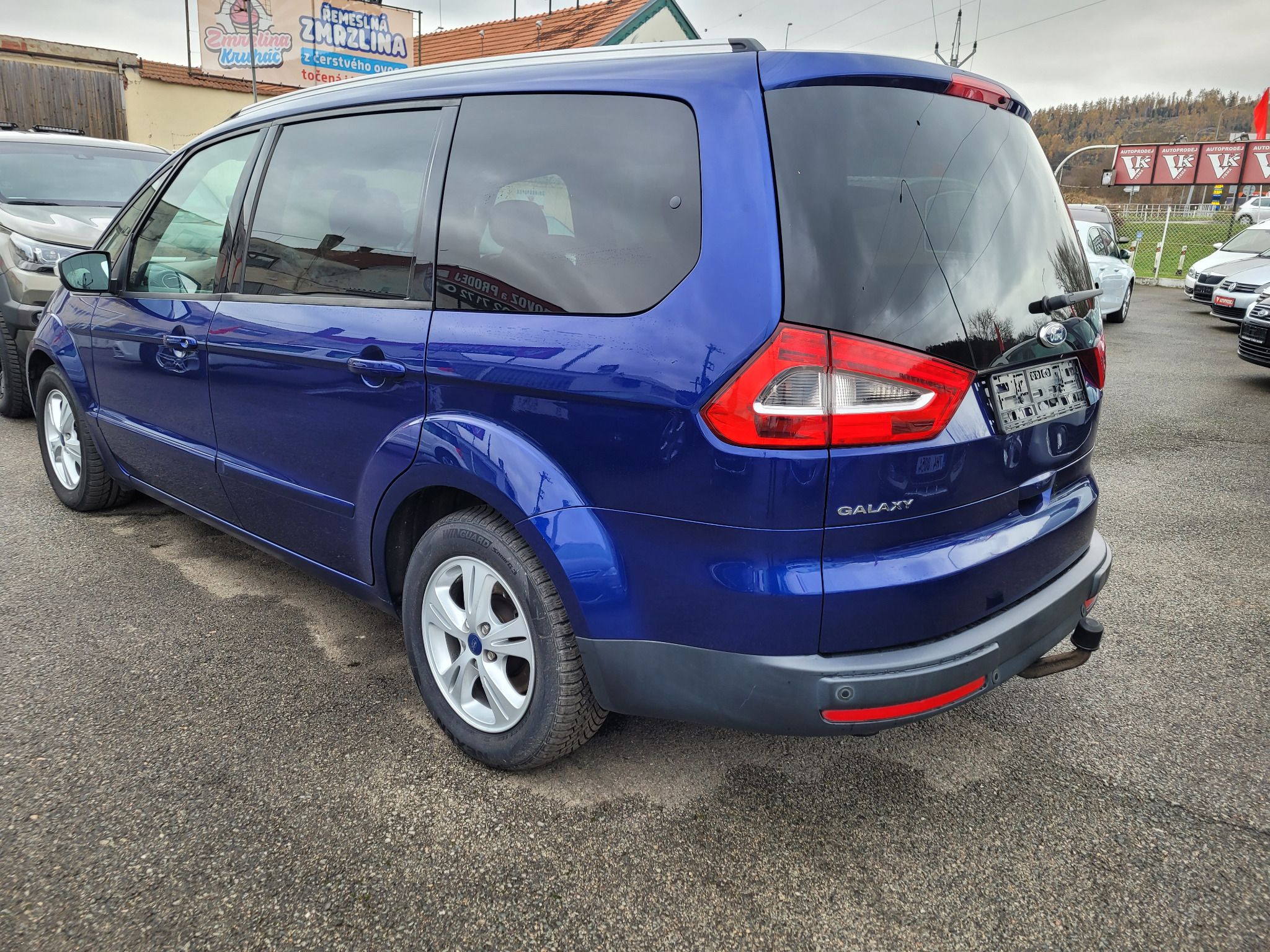 Ford Galaxy, 2,0 TDCI 103 KW 7 MÍST - fotka 2