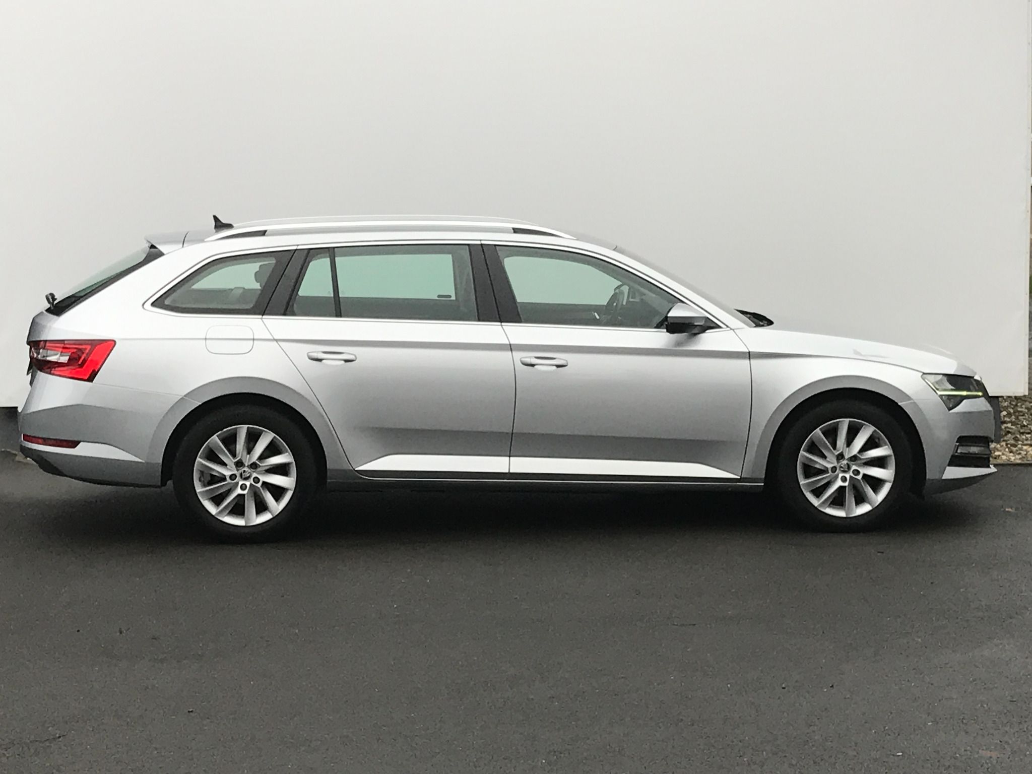 Škoda Superb, 2,0TDI 147kW 7°DSG Style+Kůže - fotka 6