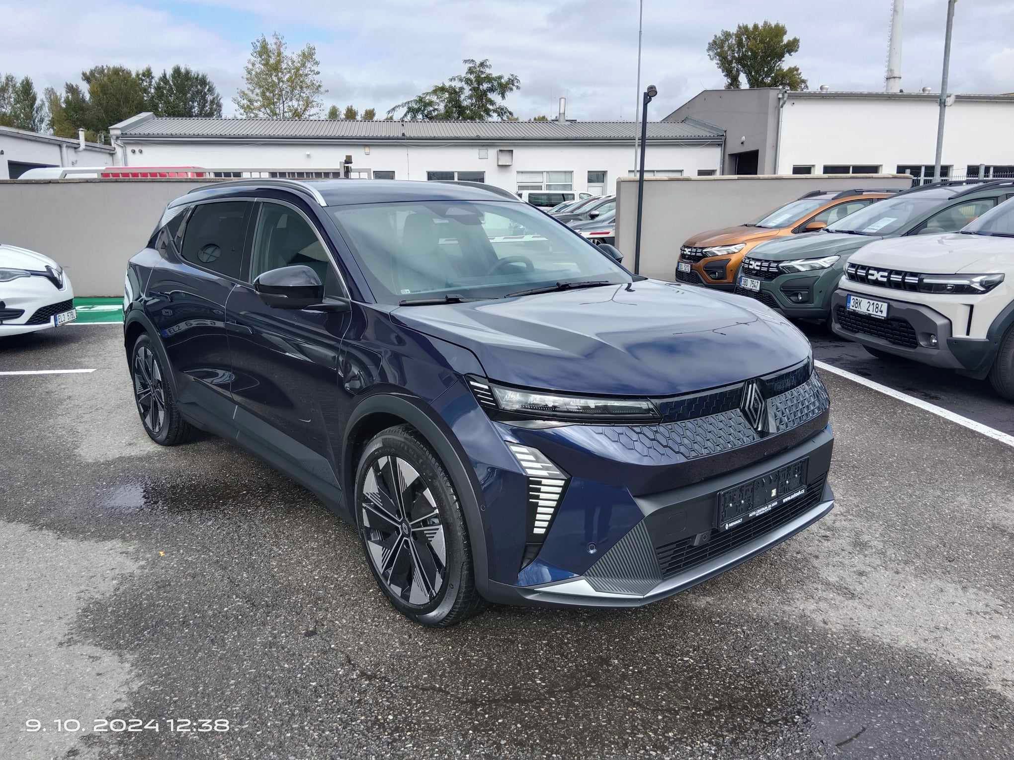 Renault Scénic, techno 220 k long range E-Tech - fotka 3