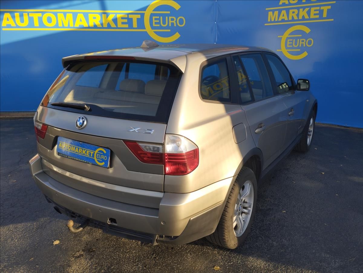 BMW X3, 2,0 130KW X-DRIVE ,ČR - fotka 4