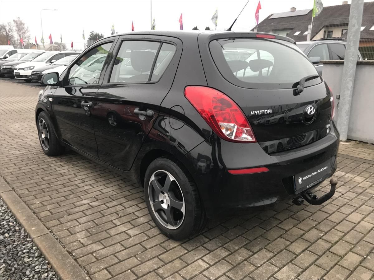 Hyundai i20, 1,3 1.2i 63kW Classic - fotka 5