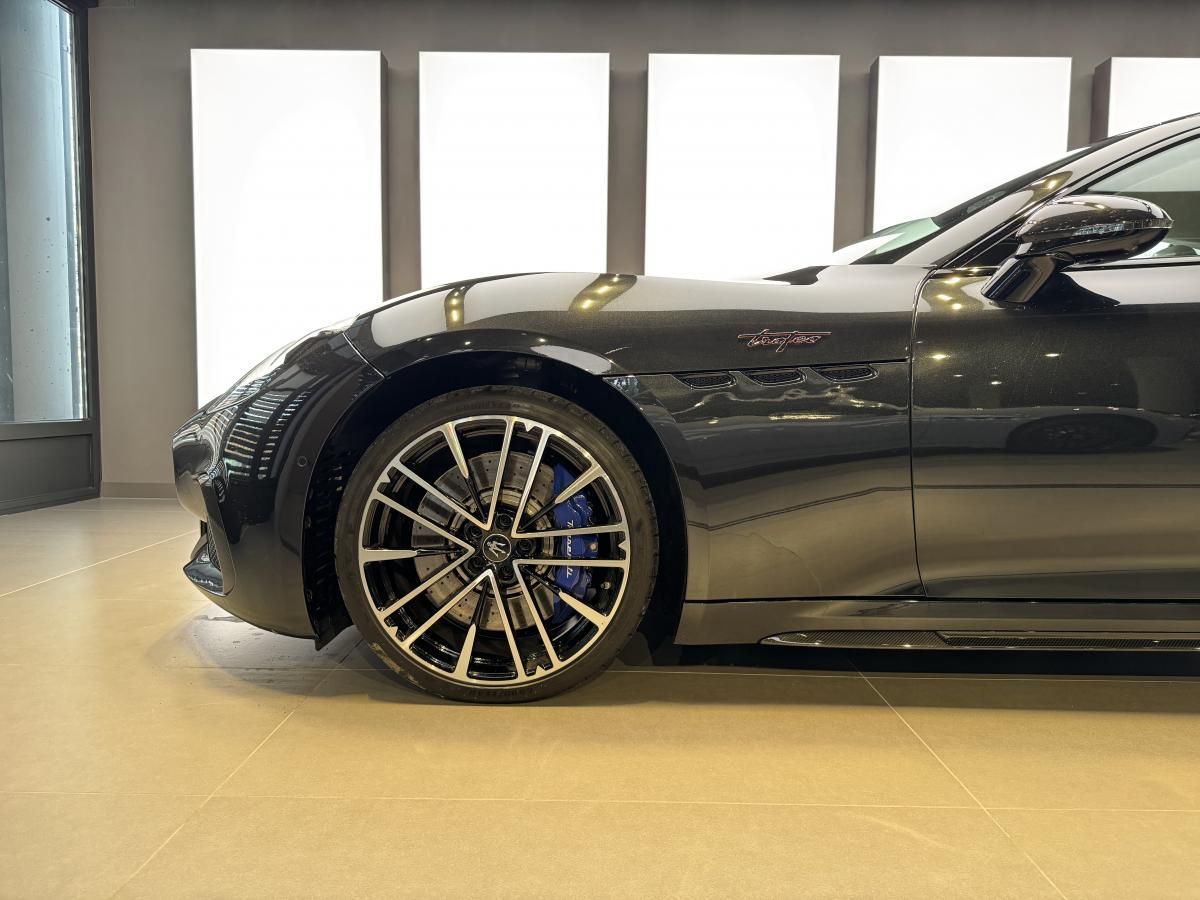 Maserati GranTurismo, Trofeo 550 HP - fotka 4