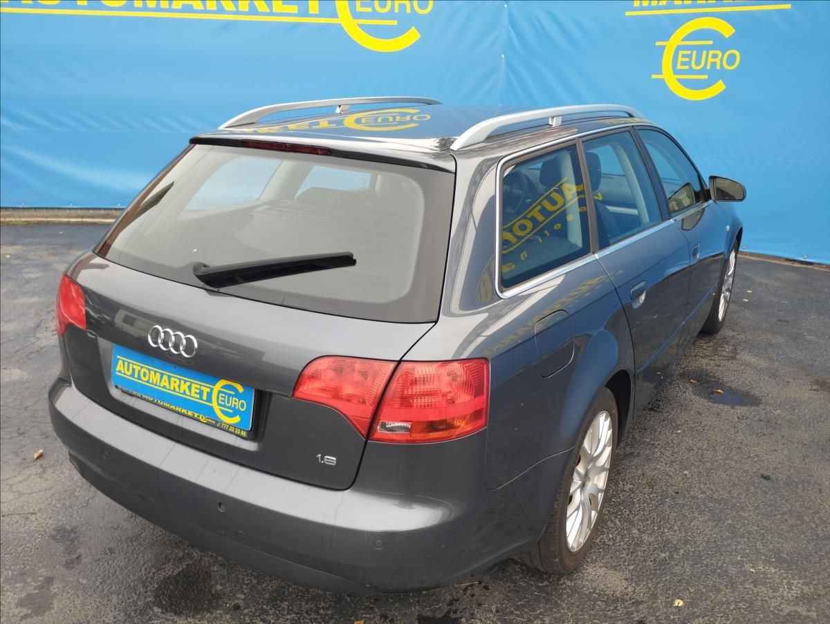 Audi A4, 1,6   1.6 MPi 75KW - fotka 4