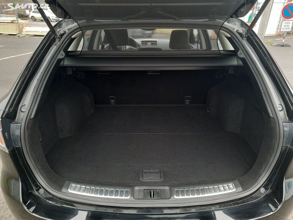 Mazda 6, 1,8, SERVISKA, PKNÝ STAV