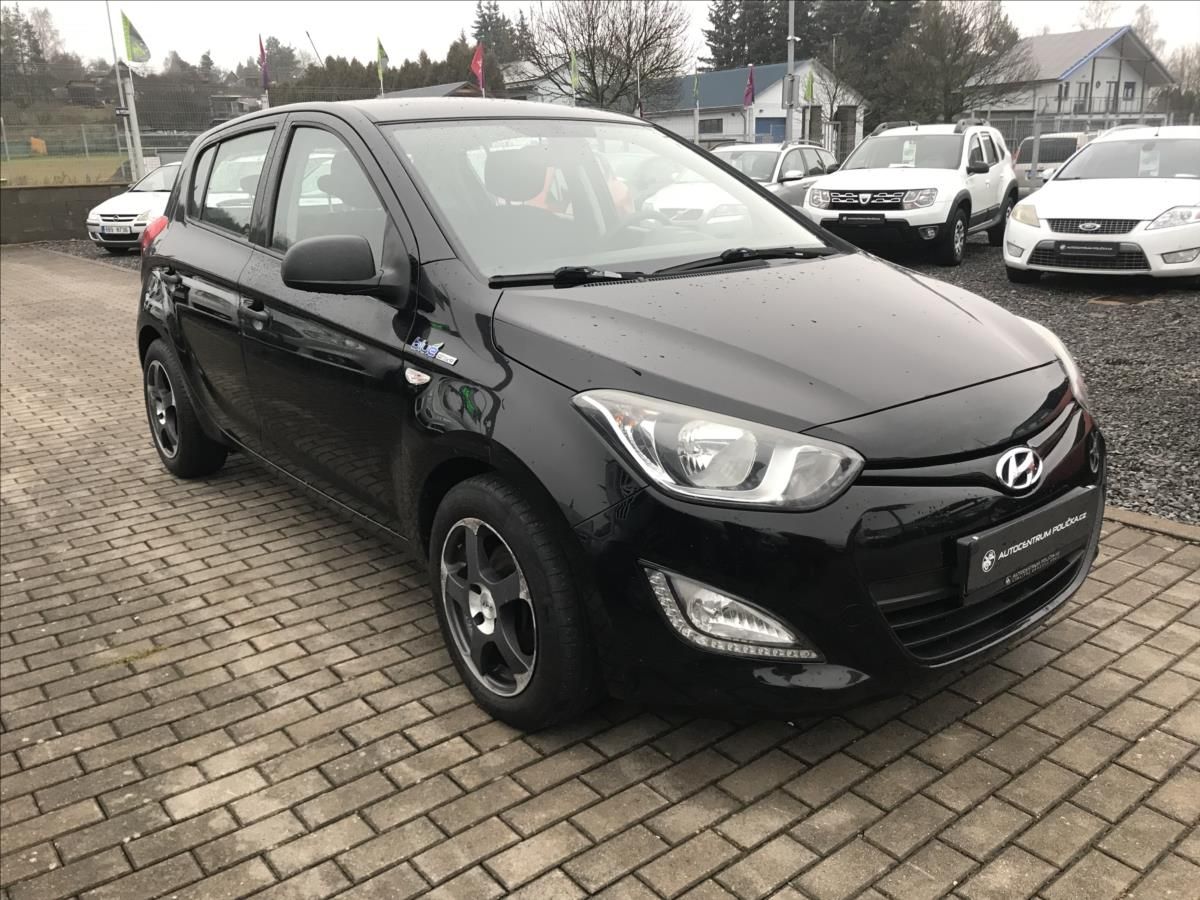 Hyundai i20, 1,3 1.2i 63kW Classic - fotka 3