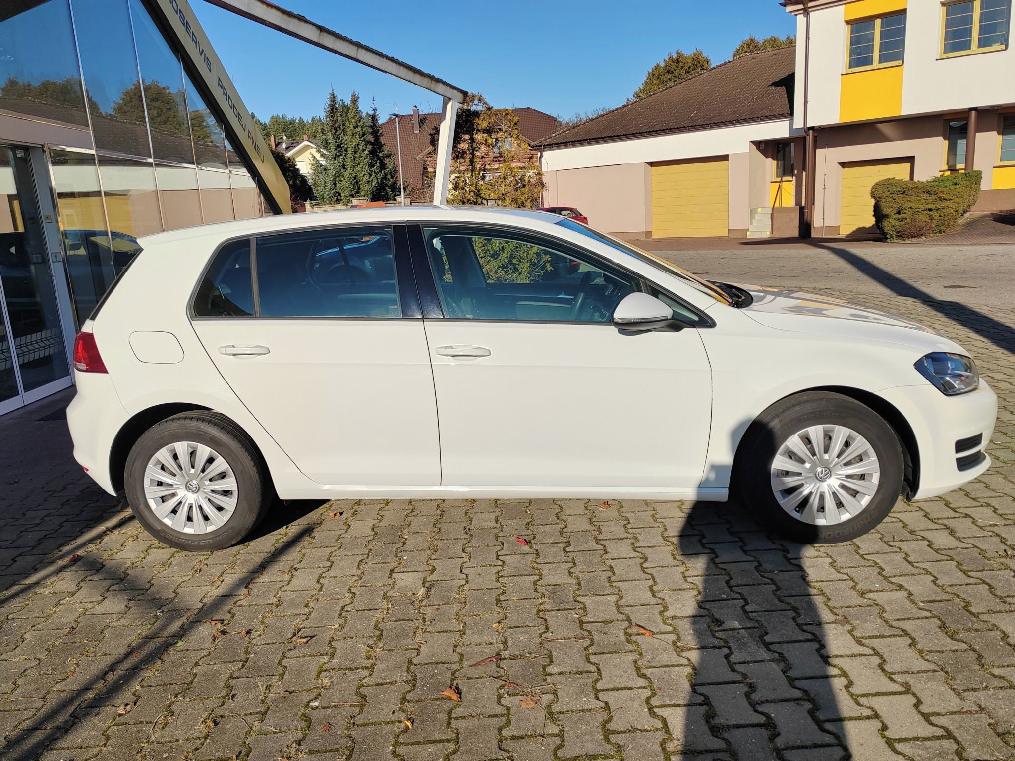 Volkswagen Golf, 1.2TSI, 63KW,Manuál CZ - fotka 6