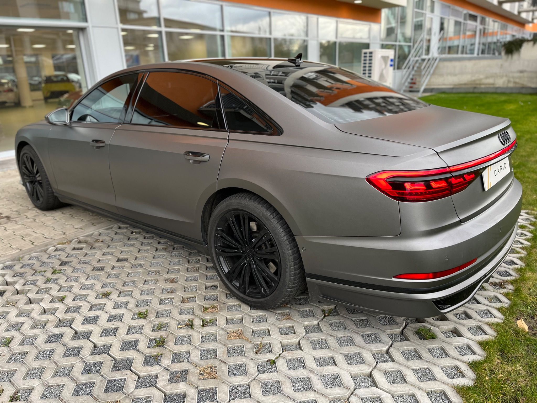 Audi A8, A8 long full spec + ABT paket - fotka 5