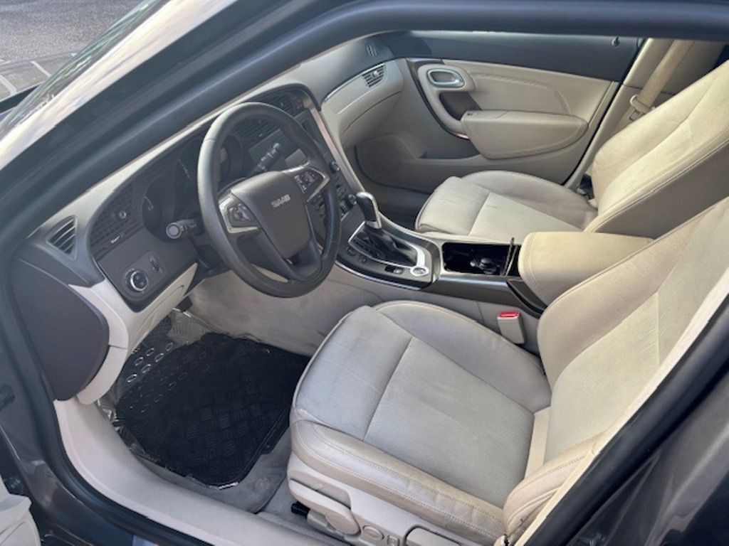 Saab 9-5, 2,0 TiD Vector - fotka 5
