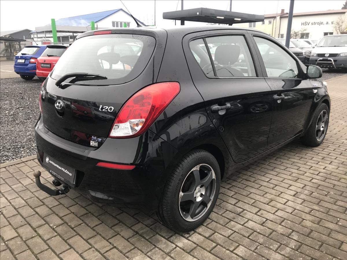 Hyundai i20, 1,3 1.2i 63kW Classic - fotka 6