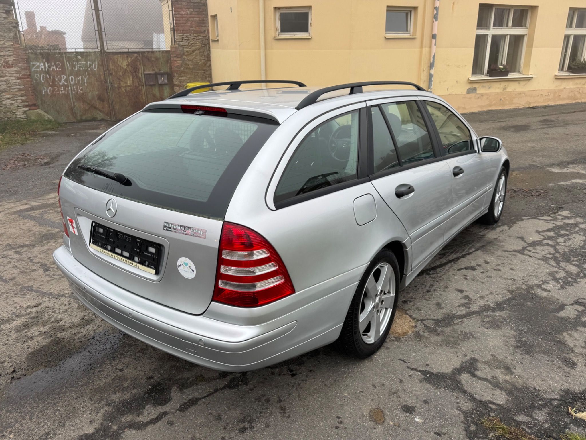 Mercedes-Benz Třídy C, 180 Kompressor 105kW.Facelift. - fotka 3