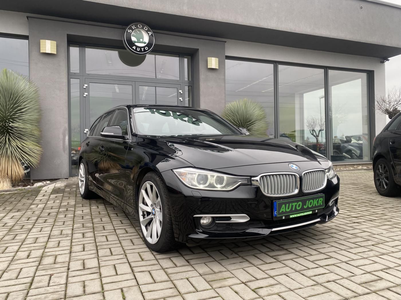 BMW Řada 3, 2,0 F31 320d 135kW MODERN LINE - fotka 3