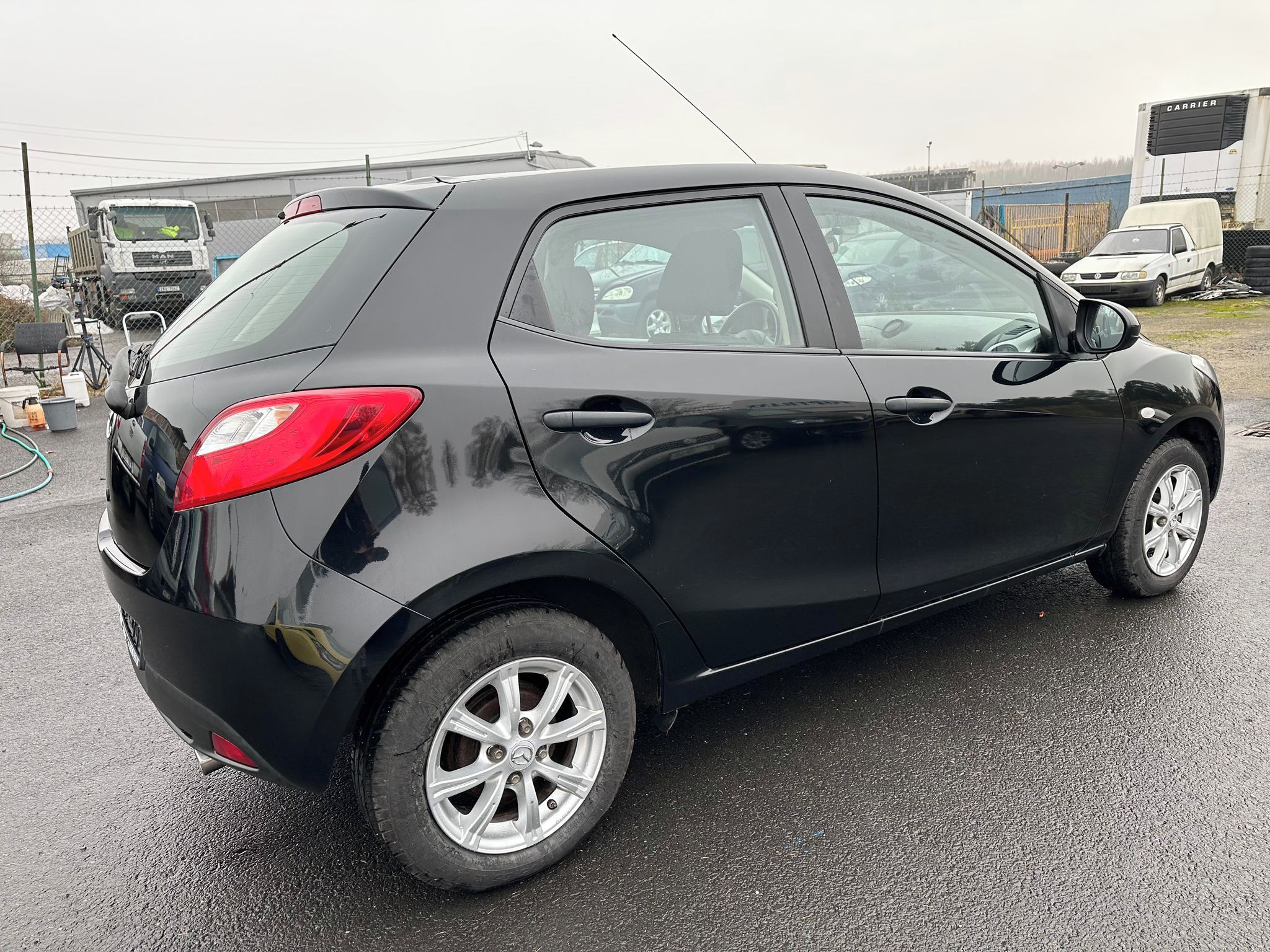 Mazda 2, 1.3i - fotka 6