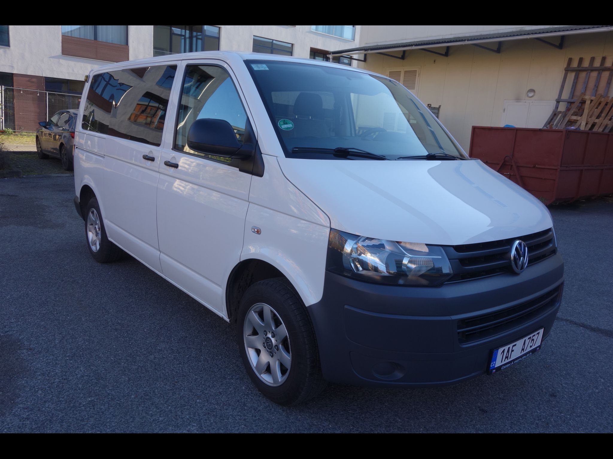 Volkswagen Transporter, 2.0TDI KRASAVEC !!! DVD,NAVI ! - fotka 4