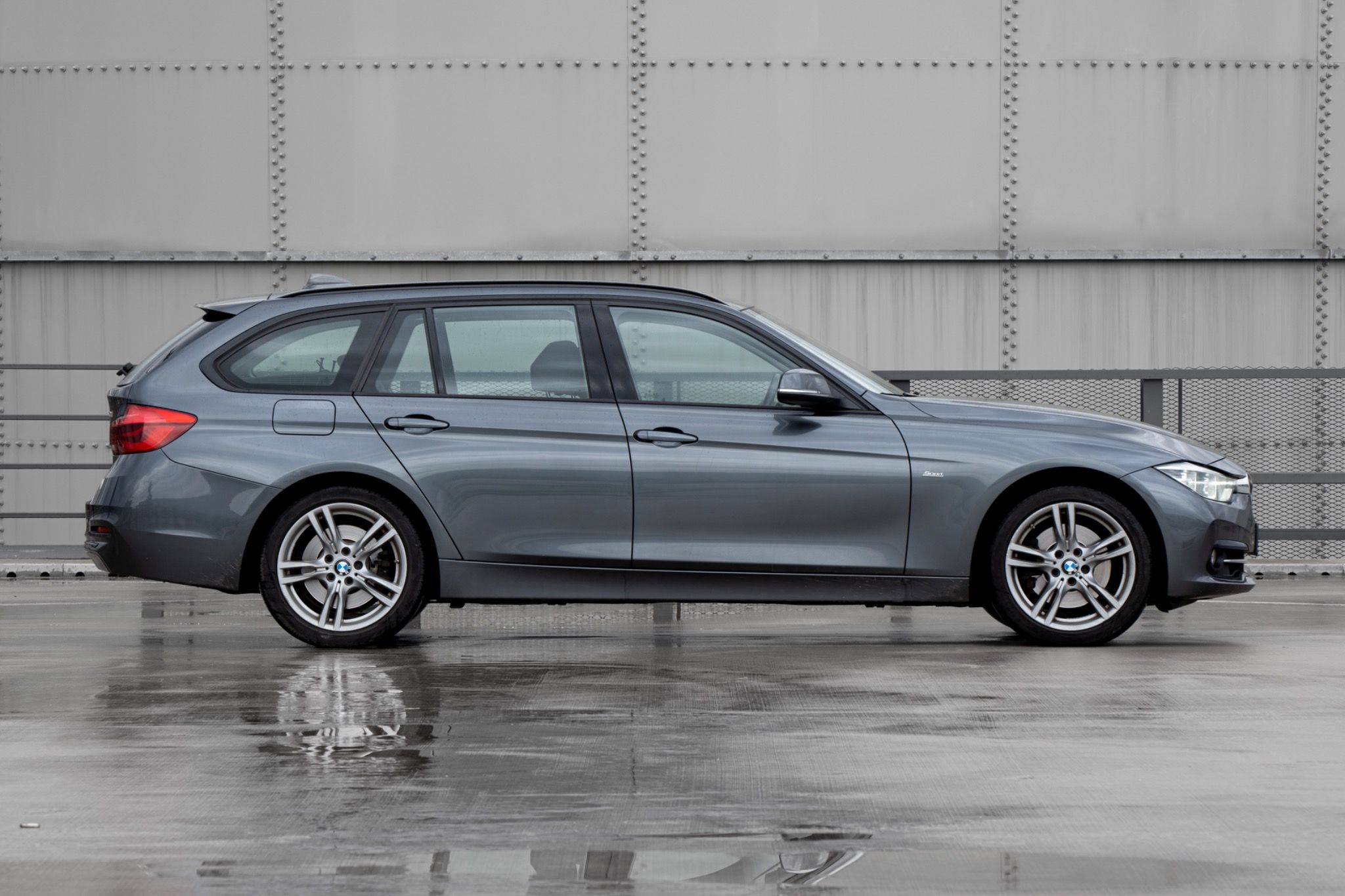 BMW Řada 3, 330d xdrive 2xKOLA - fotka 3