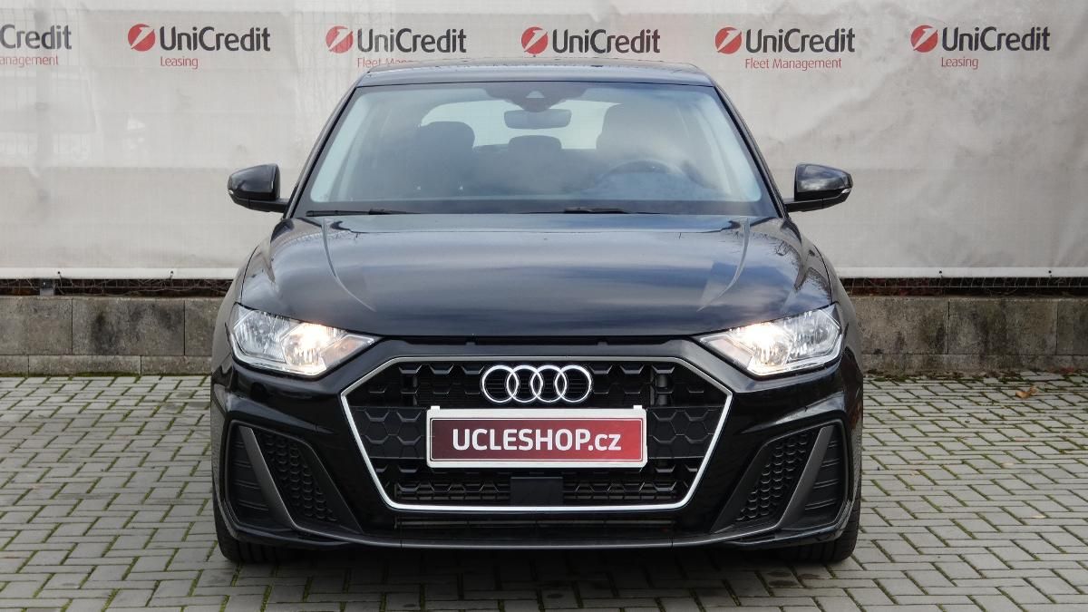 Audi A1, 2.0 40 TFSI S line Sportback - fotka 2