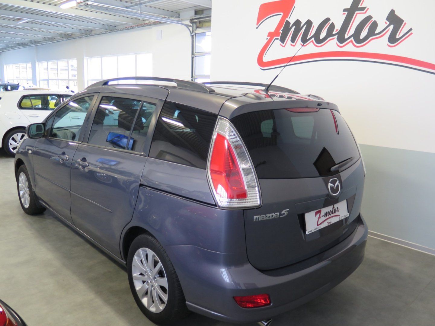 Mazda 5, 1.8i,klima,výhřev,servis,7míst - fotka 2