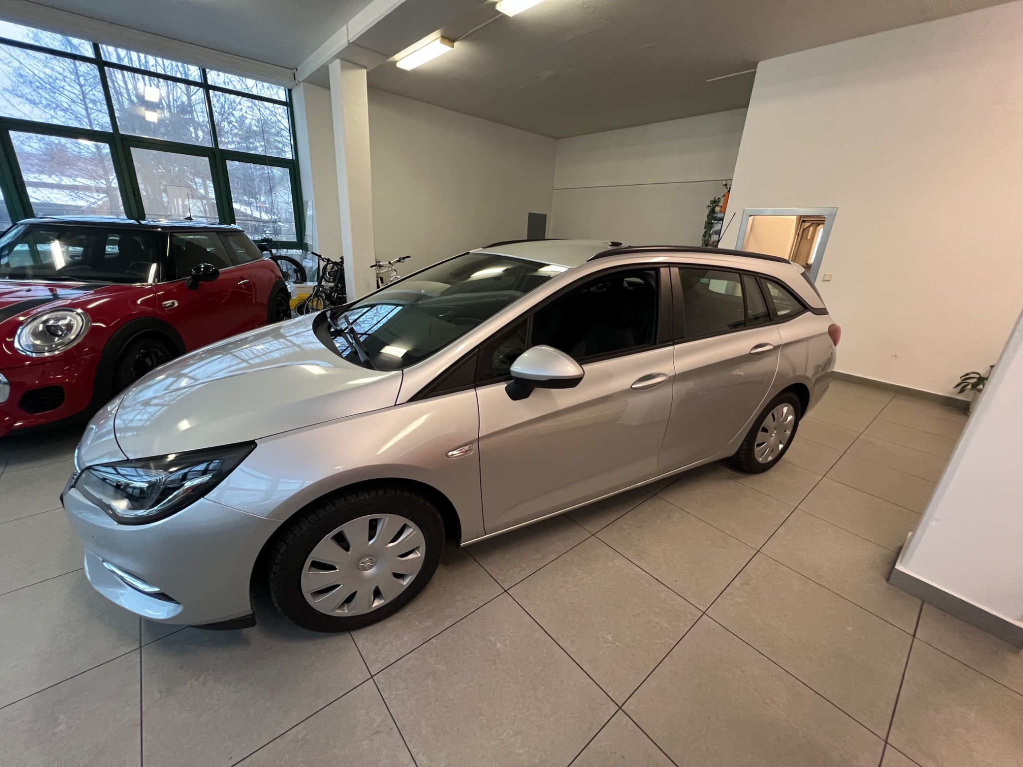 Opel Astra, 1,2 BA, možnost odpočtu DPH - fotka 2