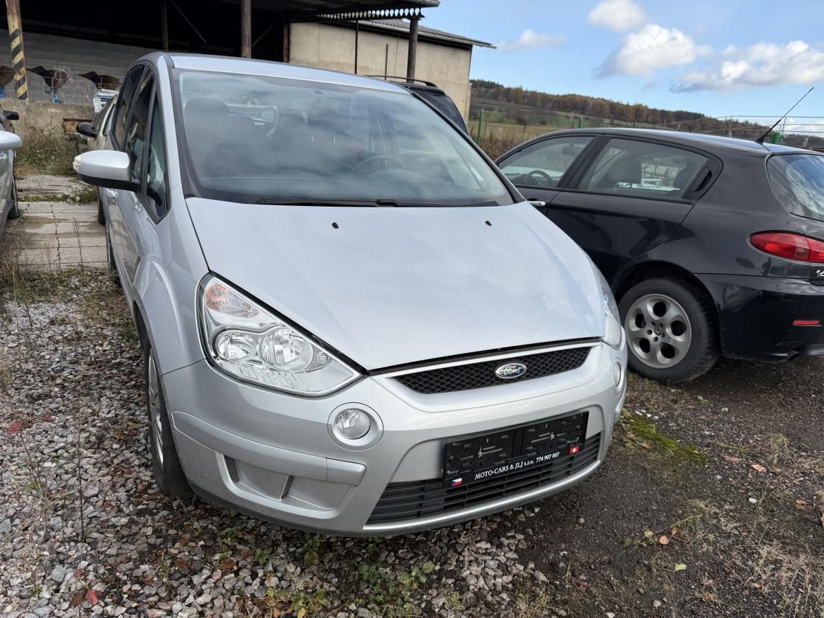 Ford S-MAX, 2.0i 107Kw 7 míst! - fotka 3