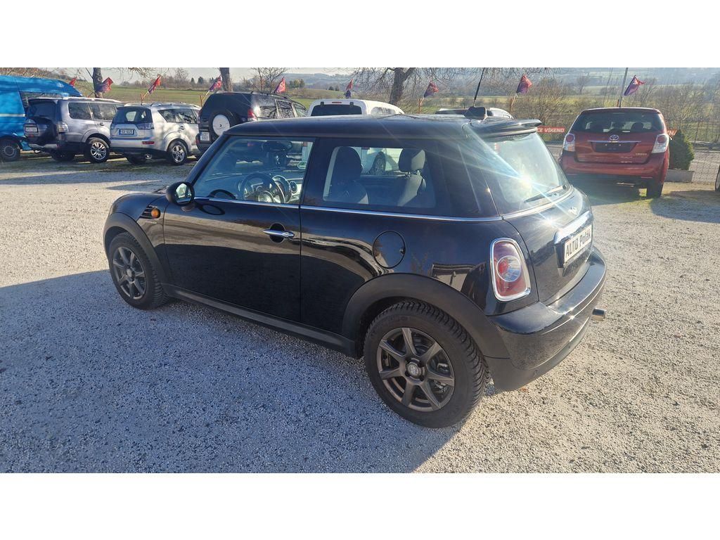Mini One, 1,6 16V - fotka 6