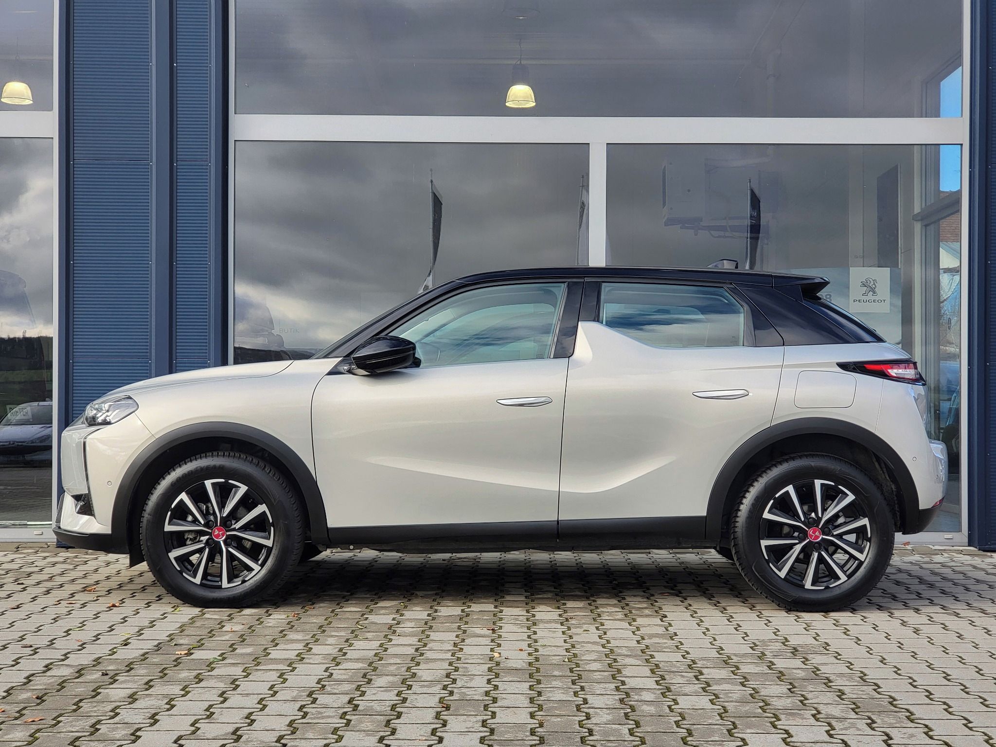DS 3, PERFORMANCE LINE 130 S&S EAT8 - fotka 3