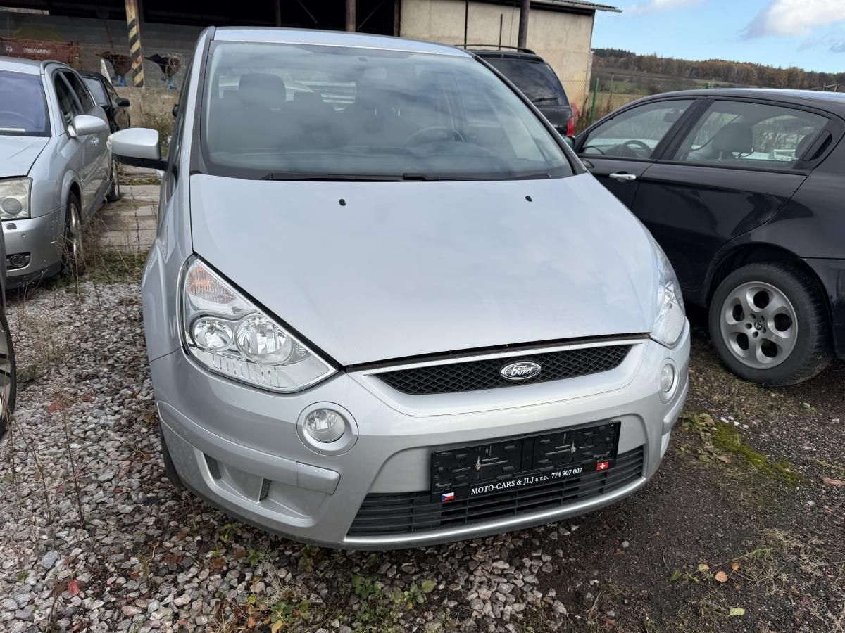 Ford S-MAX, 2.0i 107Kw 7 míst! - fotka 2
