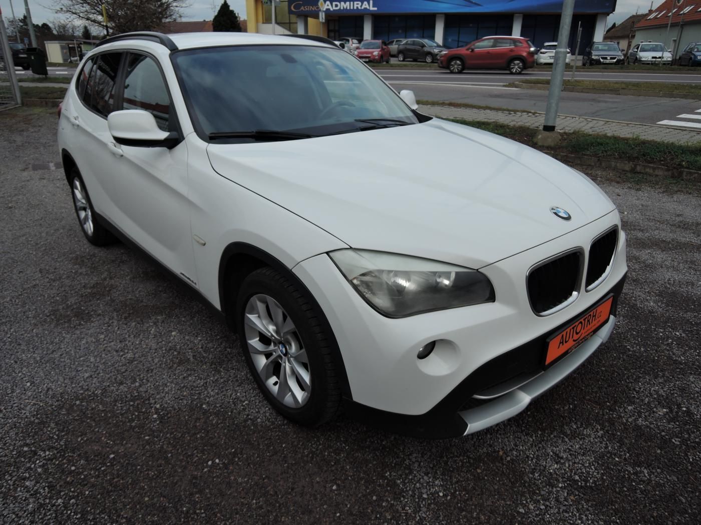 BMW X1, 2,0 118d Xdrive DPH Servis - fotka 2