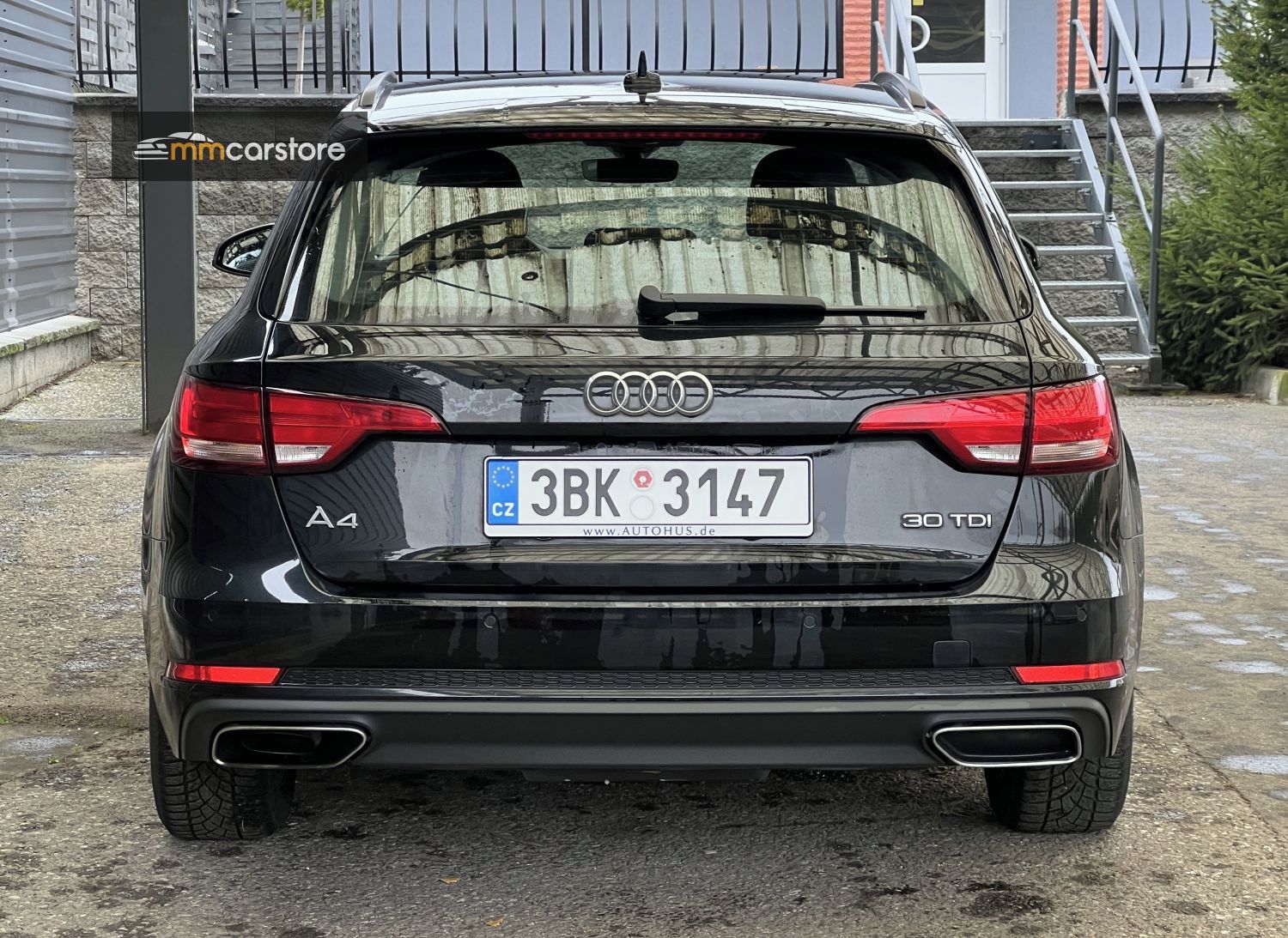 Audi A4, 2.0 TDI, S-TRONIC, NAVI - fotka 6