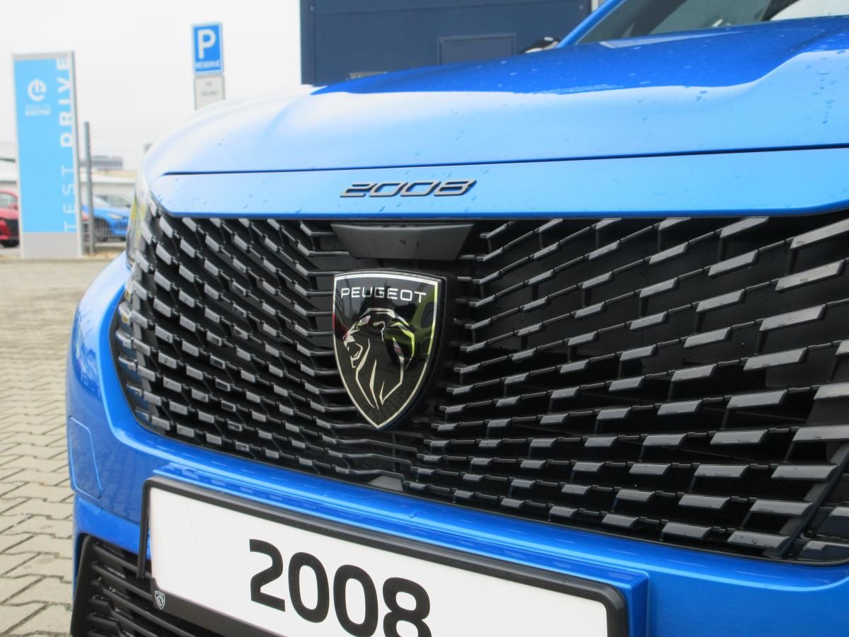 Peugeot 2008, STYLE 100 k MAN6 pneu ZDARMA - fotka 5