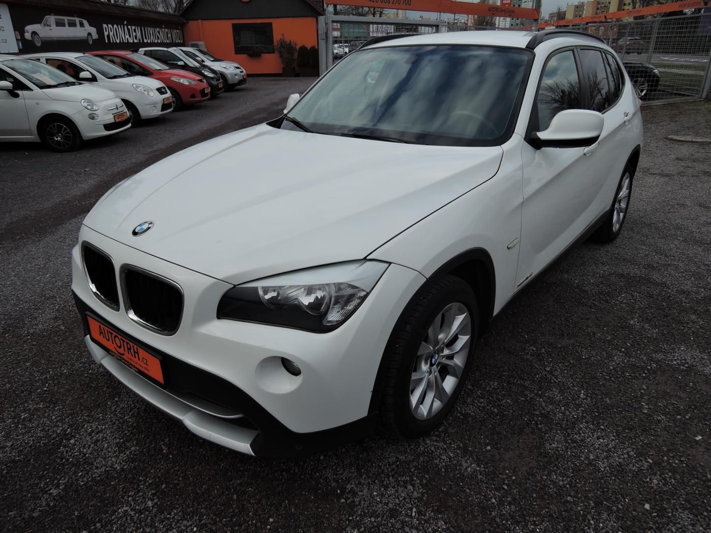 BMW X1, 2,0 118d Xdrive DPH Servis - fotka 4
