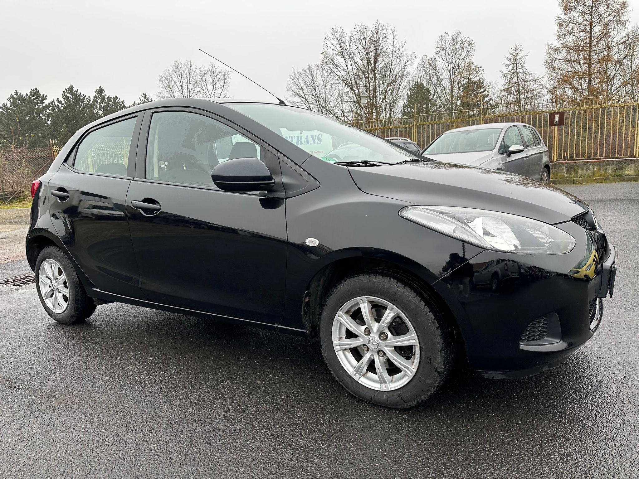 Mazda 2, 1.3i - fotka 3