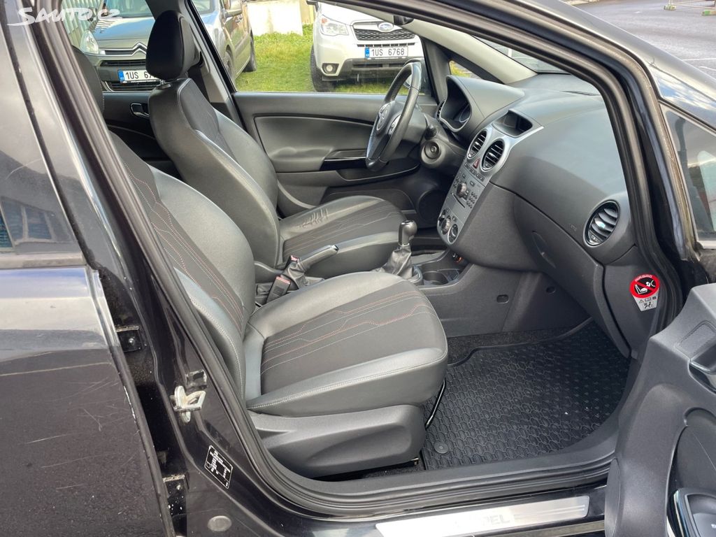 Opel Corsa, 1,4 64kW SERVISKA KLIMA