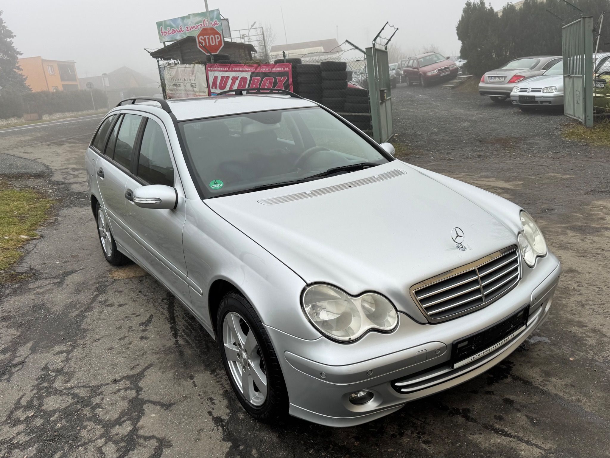 Mercedes-Benz Třídy C, 180 Kompressor 105kW.Facelift. - fotka 6
