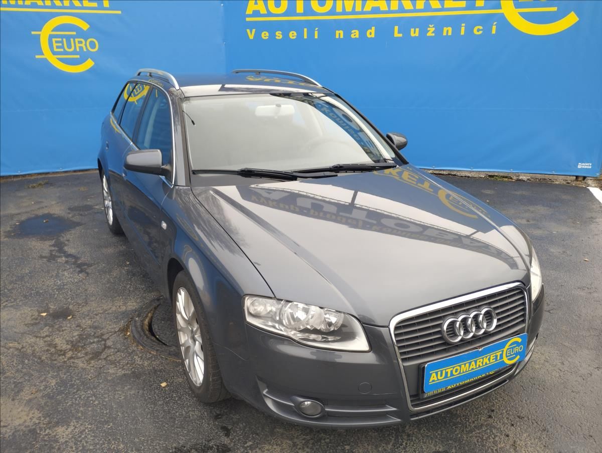 Audi A4, 1,6   1.6 MPi 75KW - fotka 3