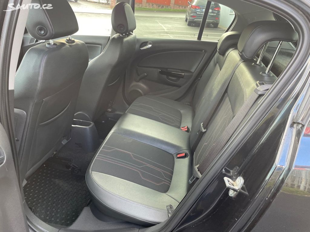 Opel Corsa, 1,4 64kW SERVISKA KLIMA