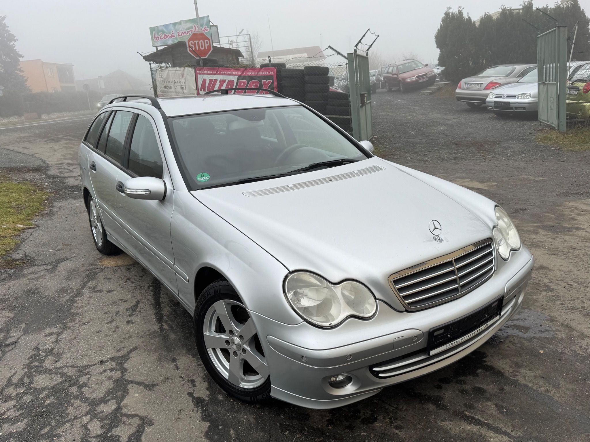 Mercedes-Benz Třídy C, 180 Kompressor 105kW.Facelift. - fotka 2