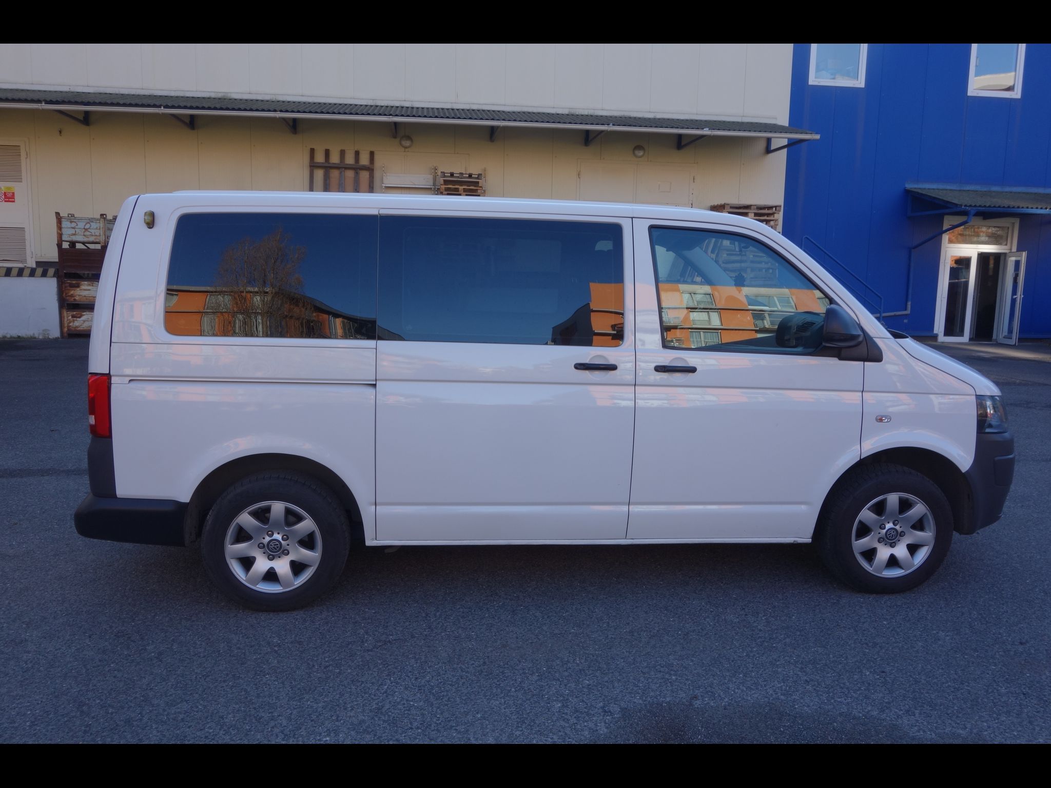 Volkswagen Transporter, 2.0TDI KRASAVEC !!! DVD,NAVI ! - fotka 6