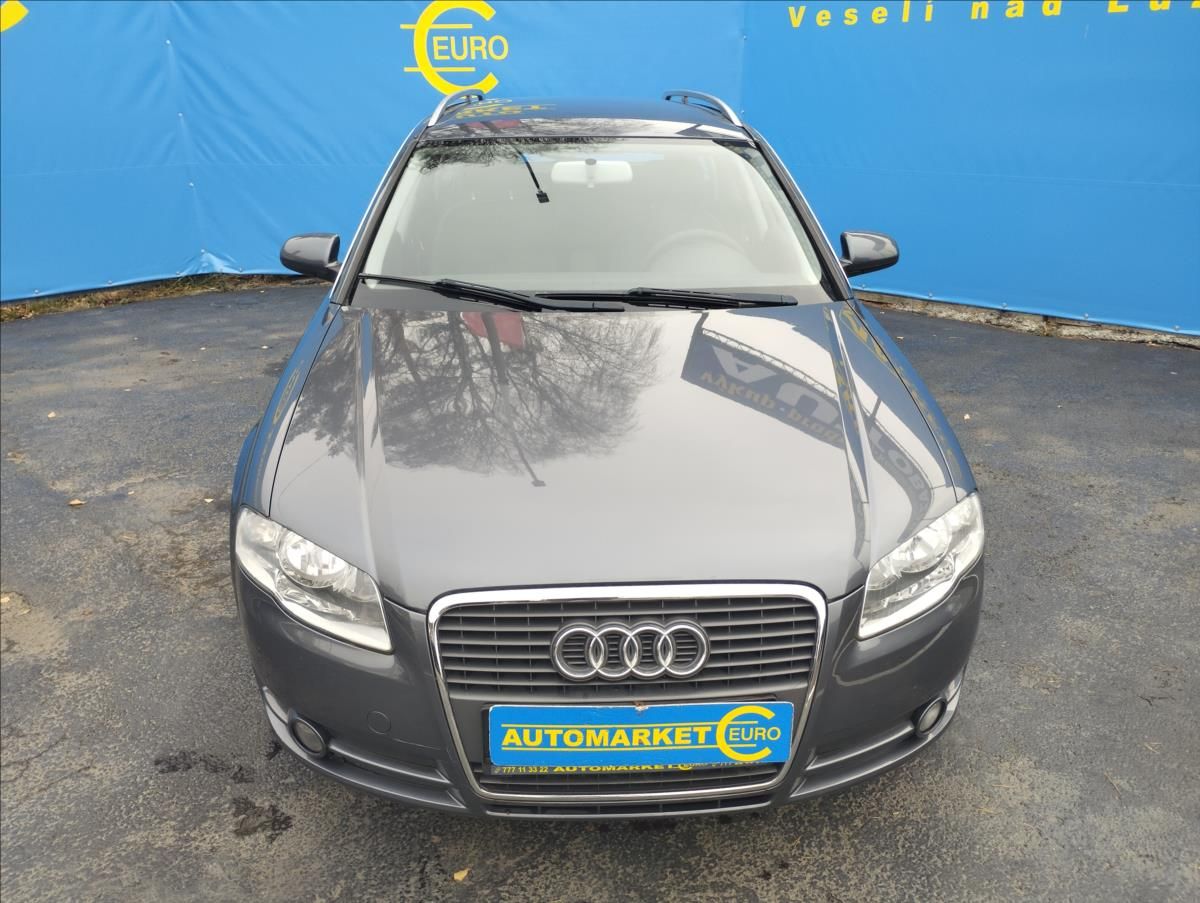 Audi A4, 1,6   1.6 MPi 75KW - fotka 2