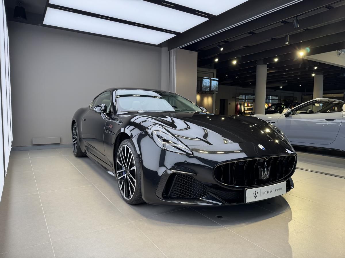 Maserati GranTurismo, Trofeo 550 HP - fotka 3