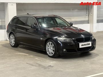 3.0i 330 xDrive,AT,kůže