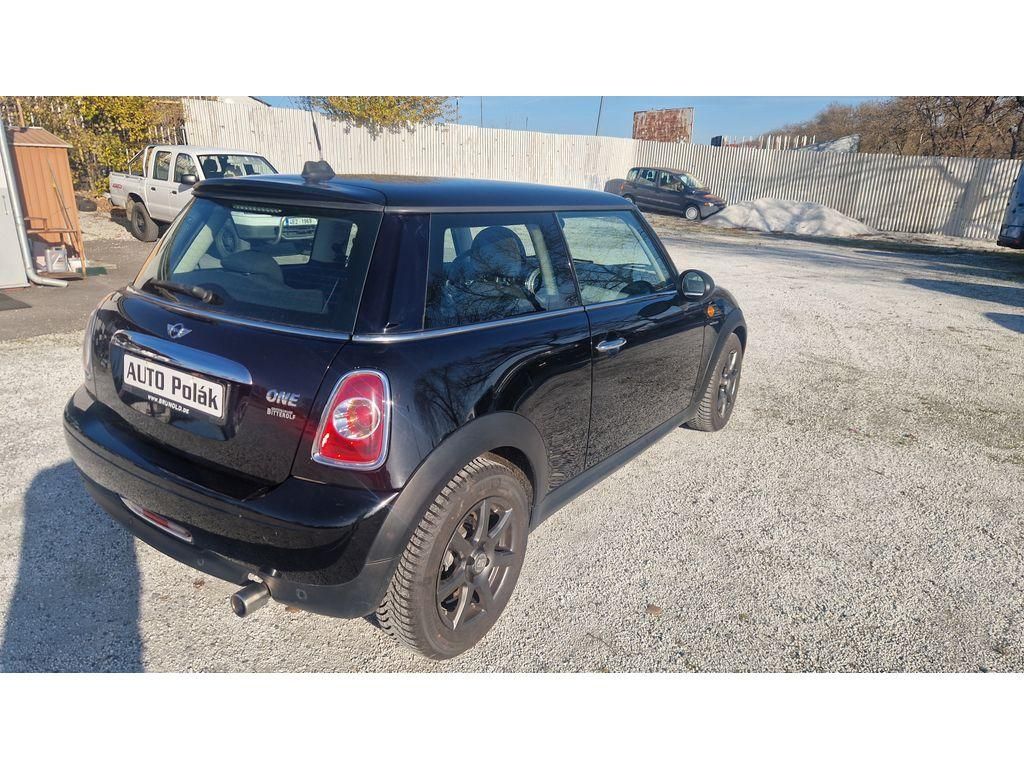 Mini One, 1,6 16V - fotka 5