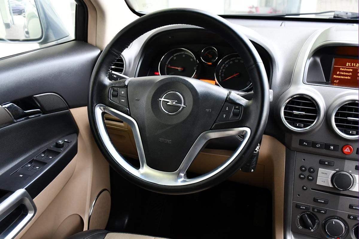 Opel Antara, 2.0CDTi COSMO 4X4 AUT A/C - fotka 6