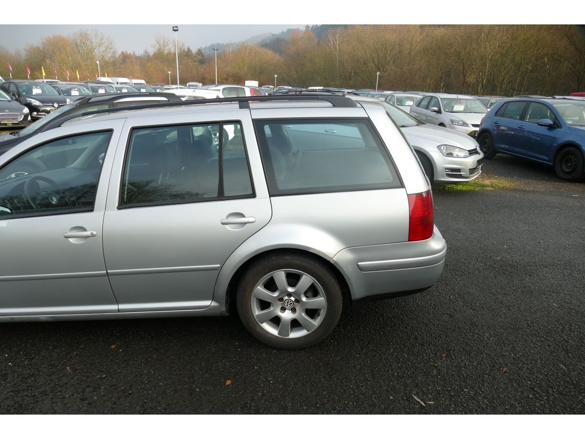 Volkswagen Golf, 1,9TDI 96KW DIGI-KLIMA - fotka 6