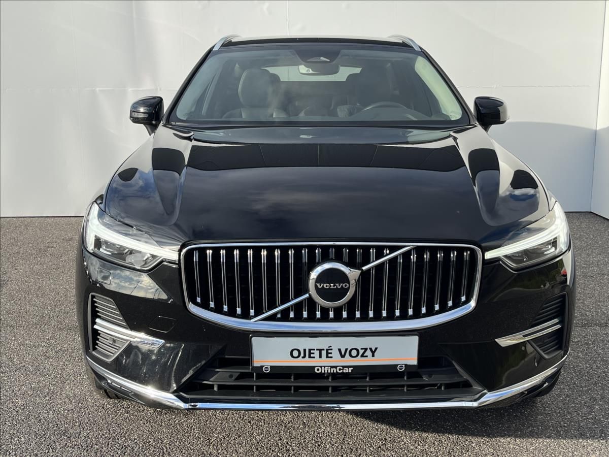 Volvo XC60, 2,0 AWD 8Aut. PLUS BRIGHT  B4 - fotka 4