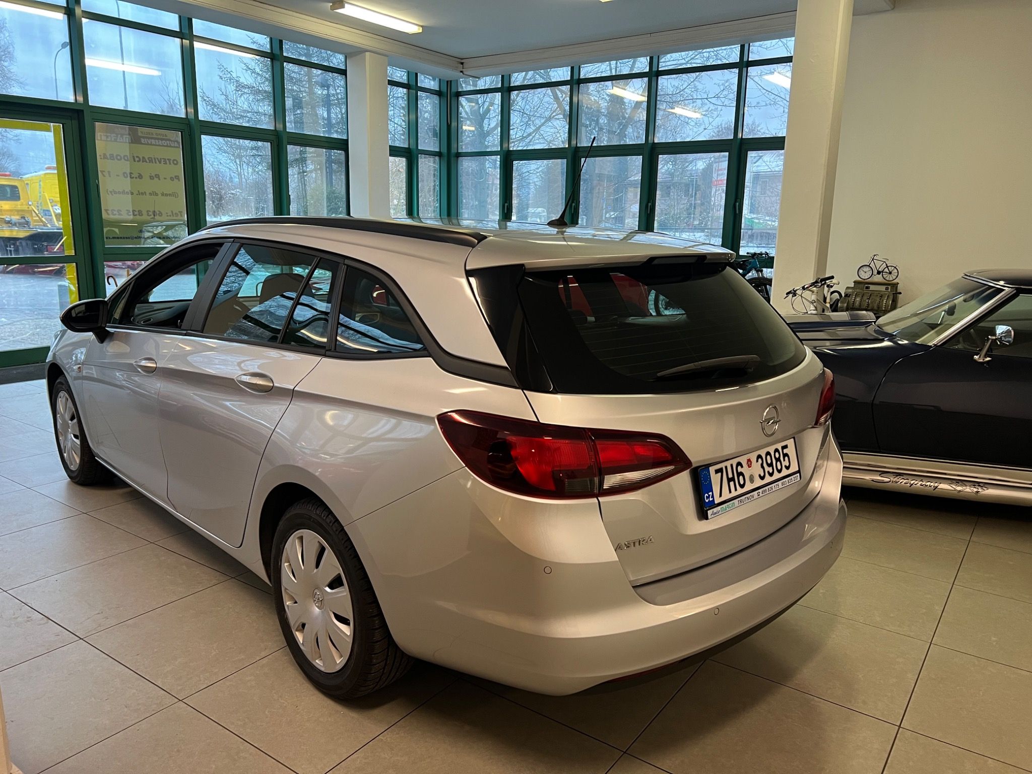 Opel Astra, 1,2 BA, možnost odpočtu DPH - fotka 3
