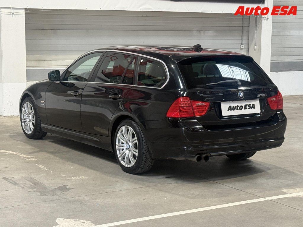 BMW Řada 3, 3.0i 330 xDrive,AT,kůže - fotka 6